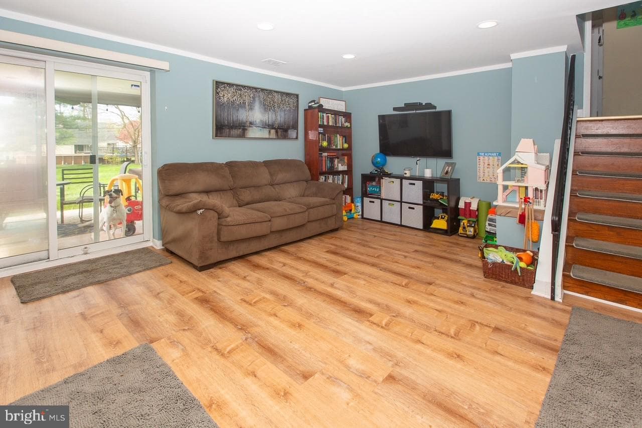1724 Darland photo 27