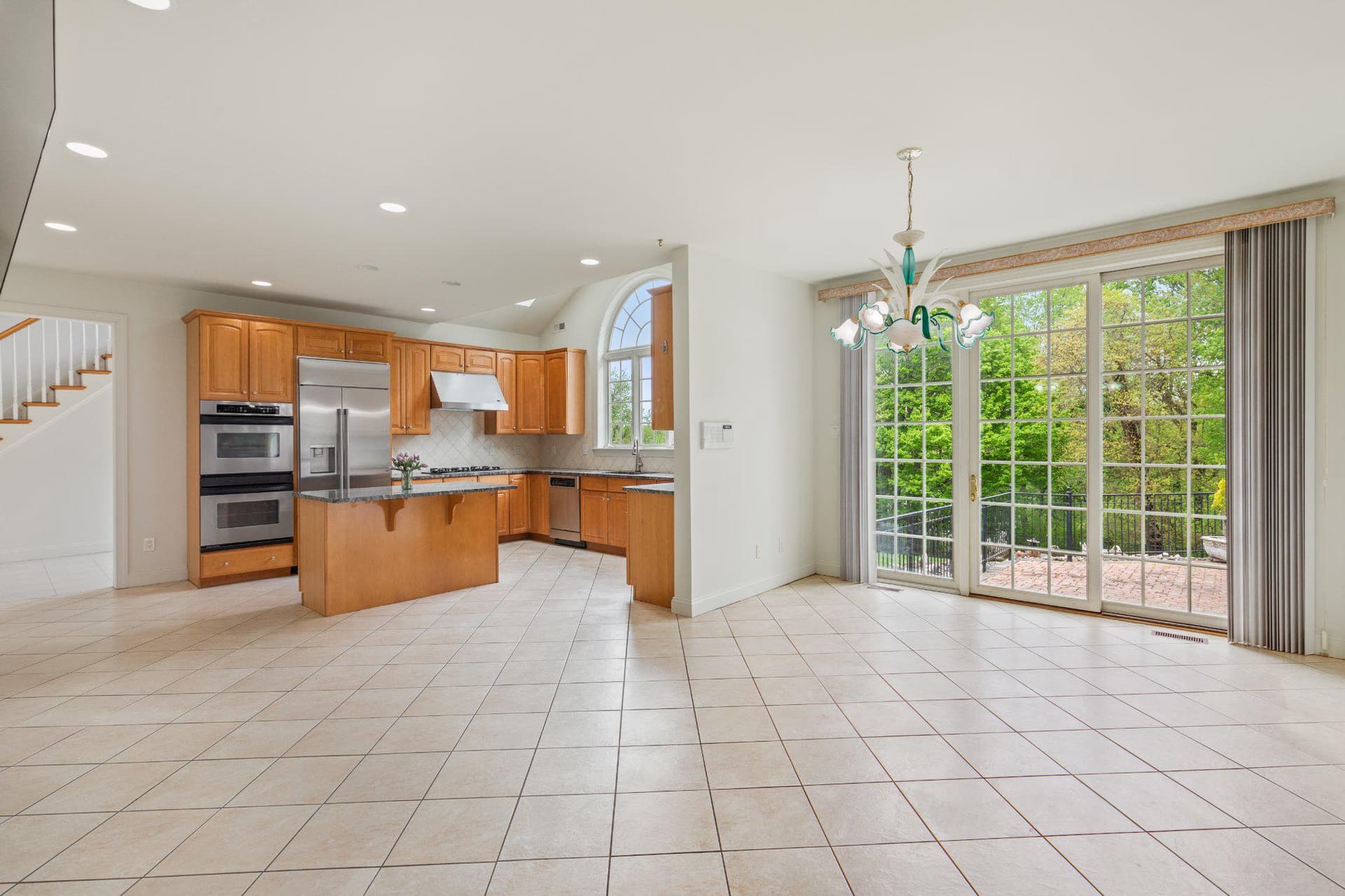 2205 Jefferson Lane photo 18