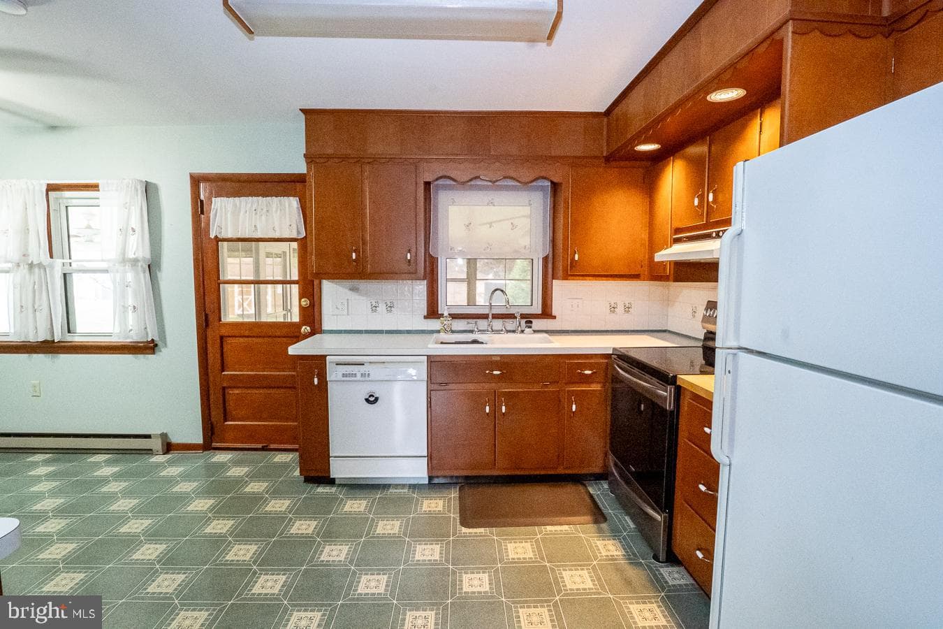 1514 Bahr Road photo 12