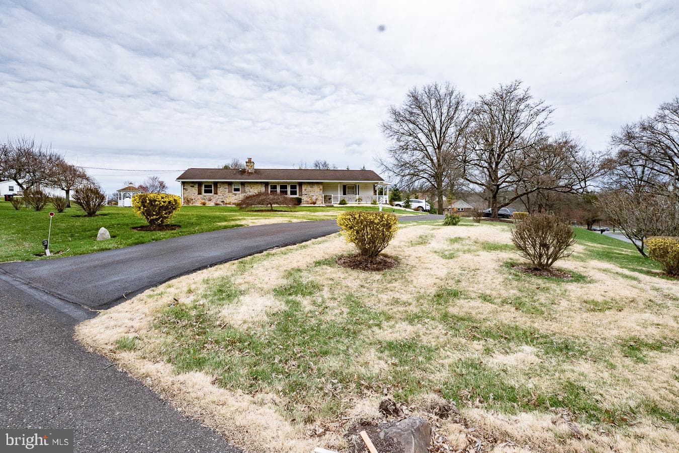 1514 Bahr Road photo 4