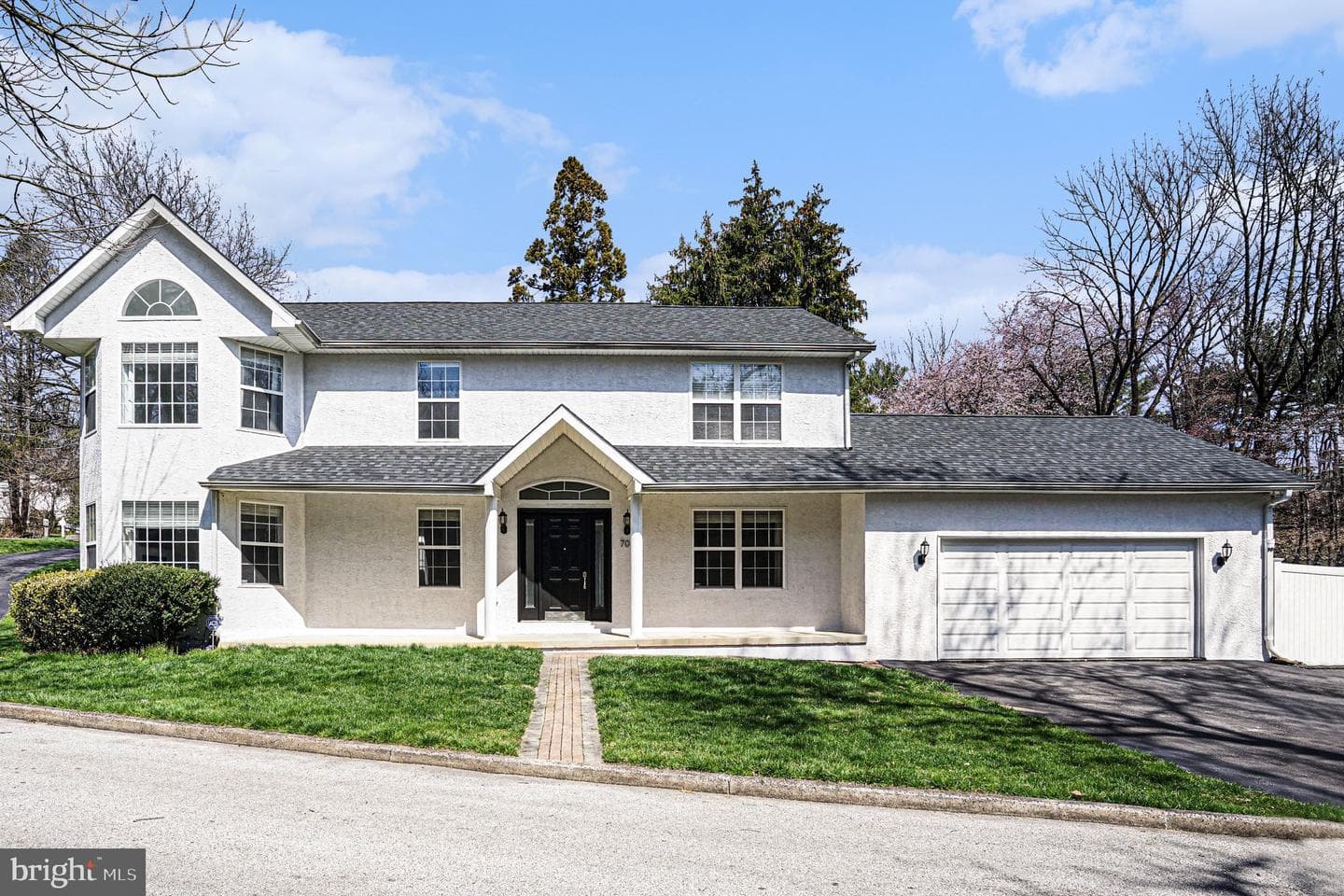 702 Crooked Lane