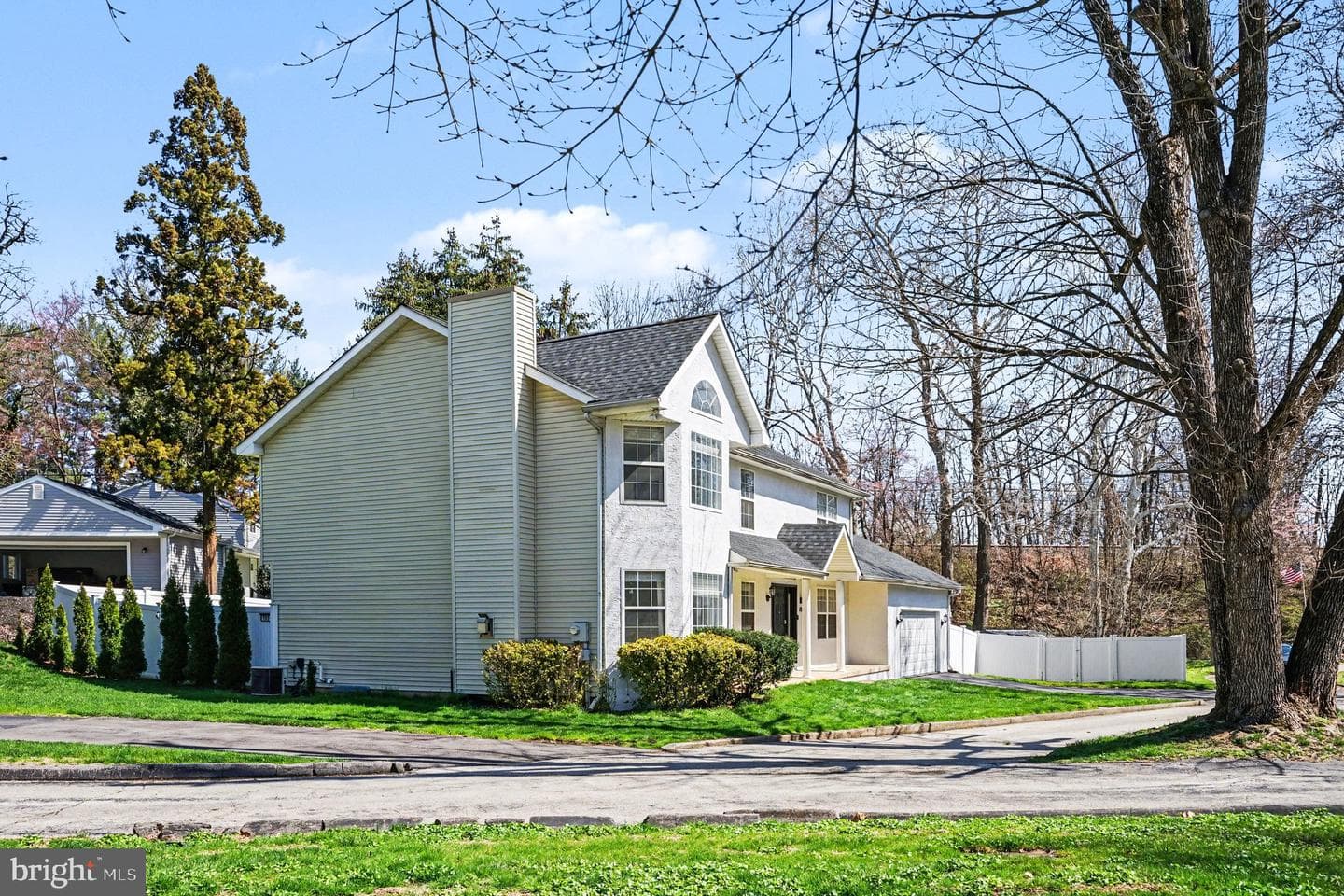 702 Crooked Lane photo 28
