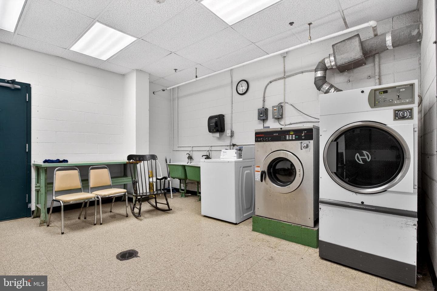1001 City Avenue #E-609 photo 37