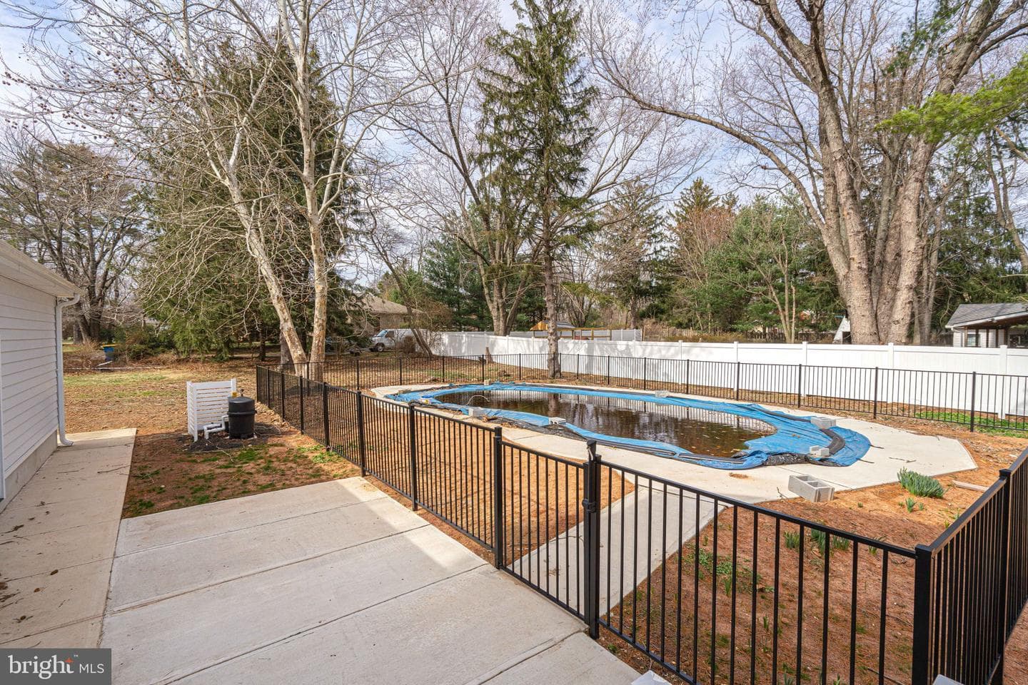 300 Witmer Road photo 42