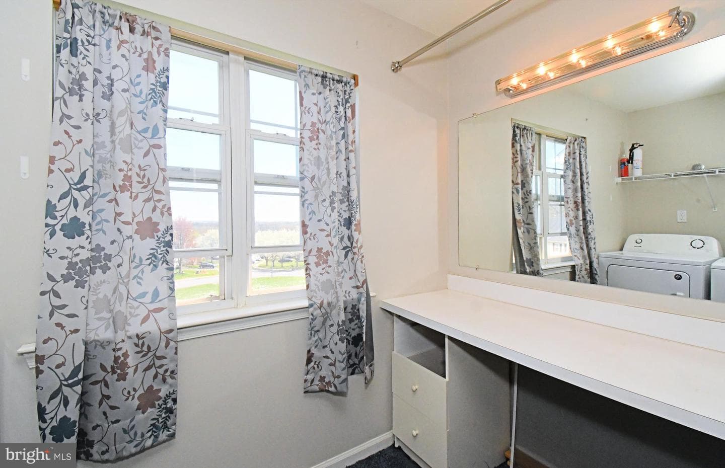 502 King Road photo 33