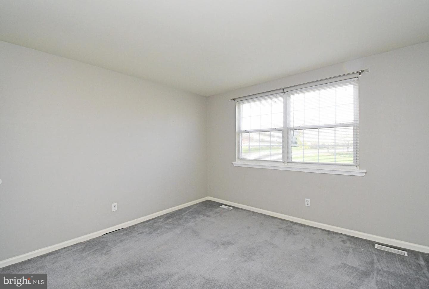 502 King Road photo 38