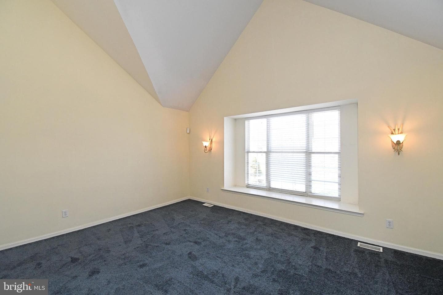502 King Road photo 8