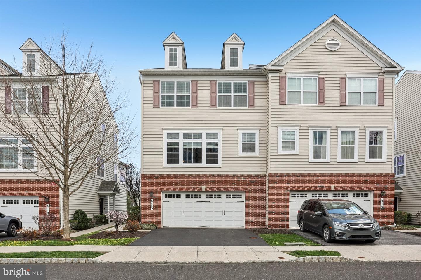 415 Williamson Court photo 3