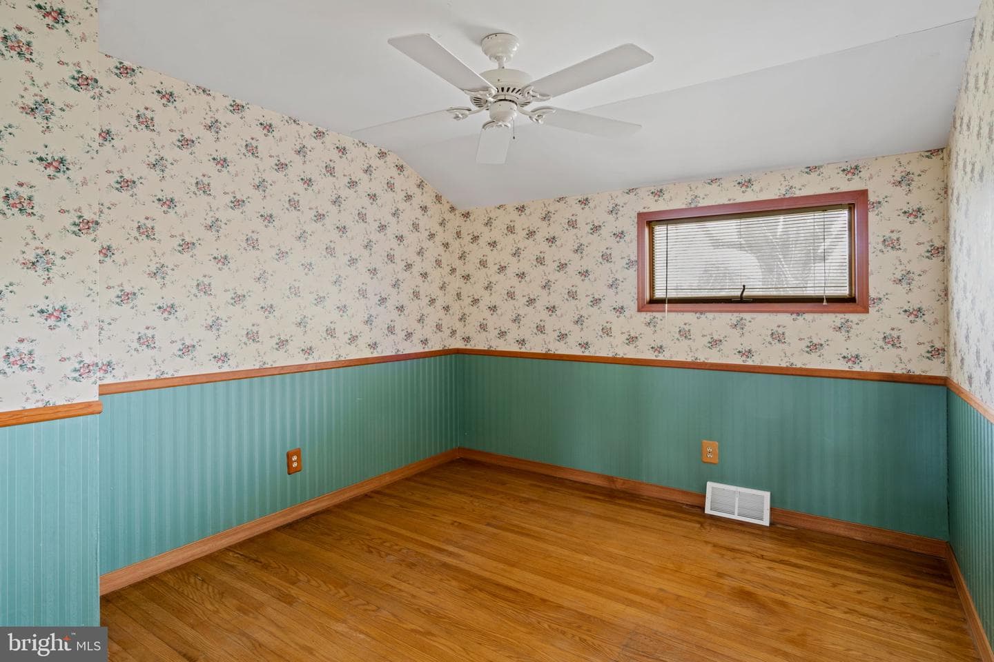 42 Lincoln Ln photo 20