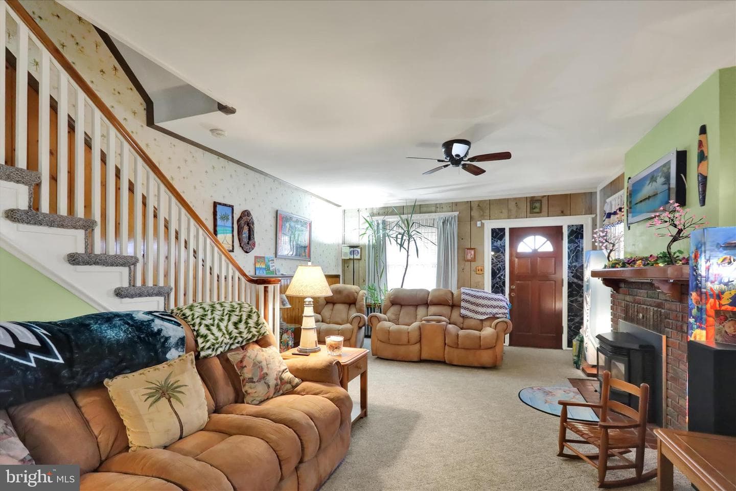 293 Diamond Street photo 13