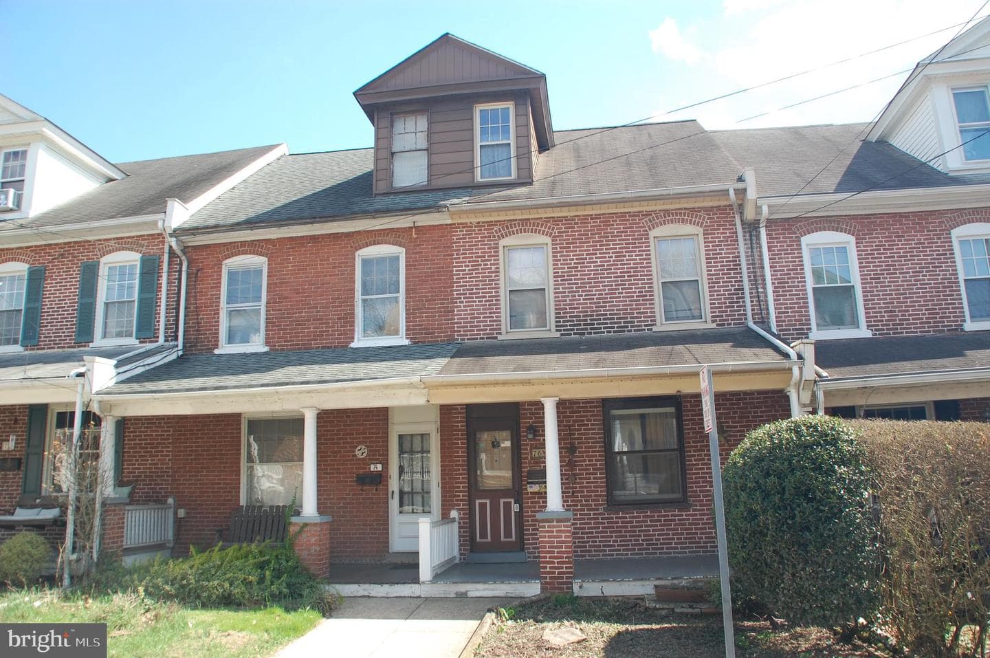76 Hillside Avenue
