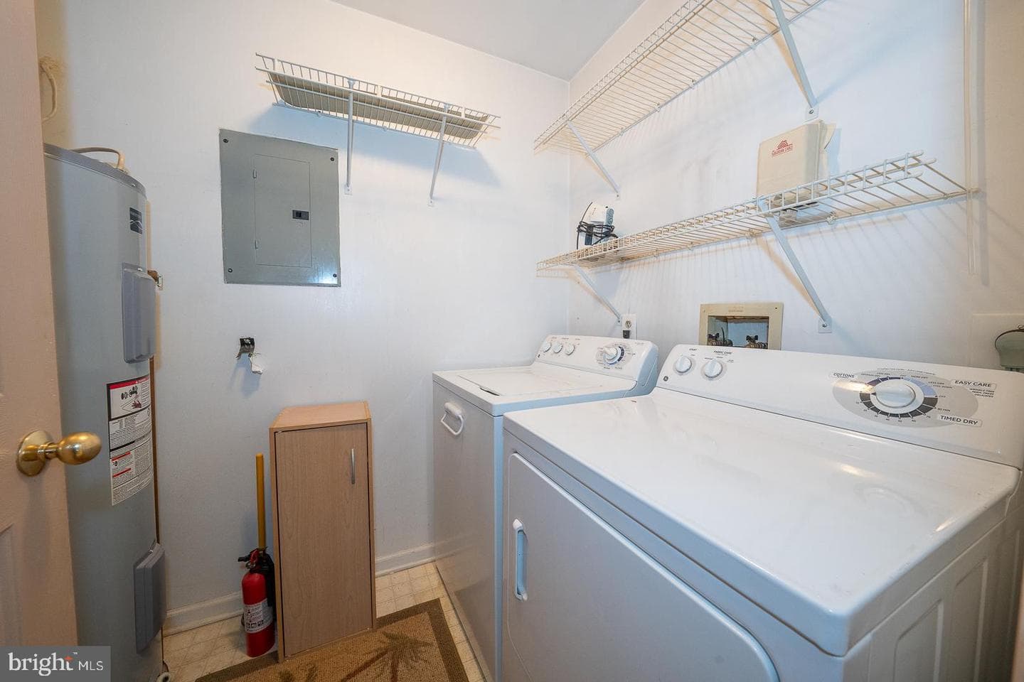 2404 Foxmeadow Circle photo 13