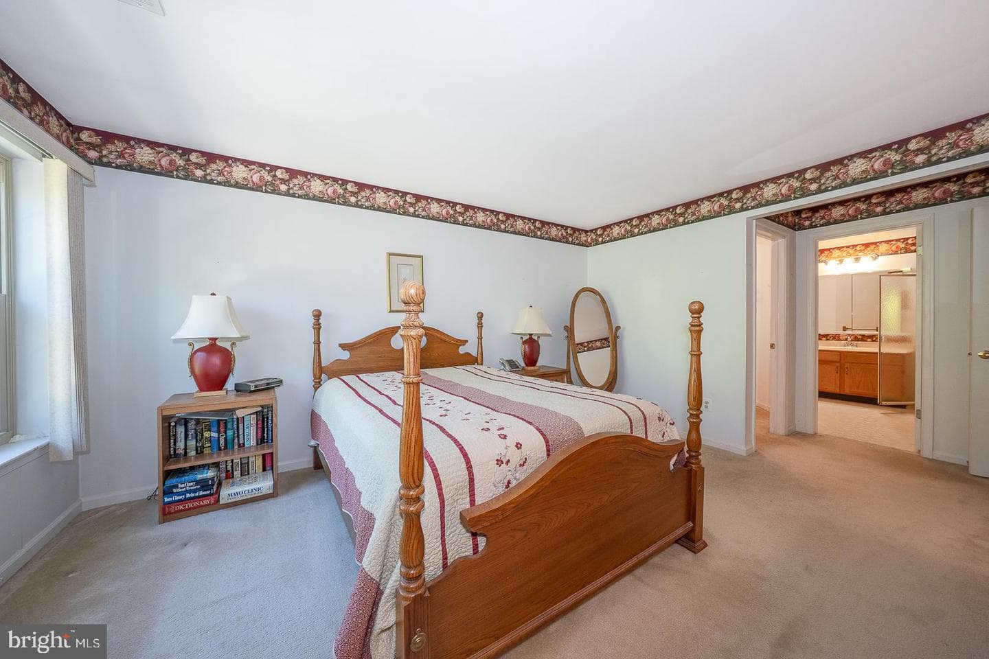 2404 Foxmeadow Circle photo 7