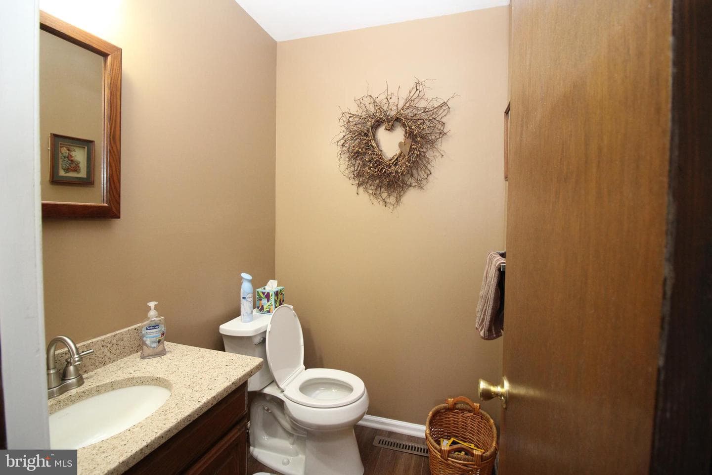 486 Cowpath Road photo 22