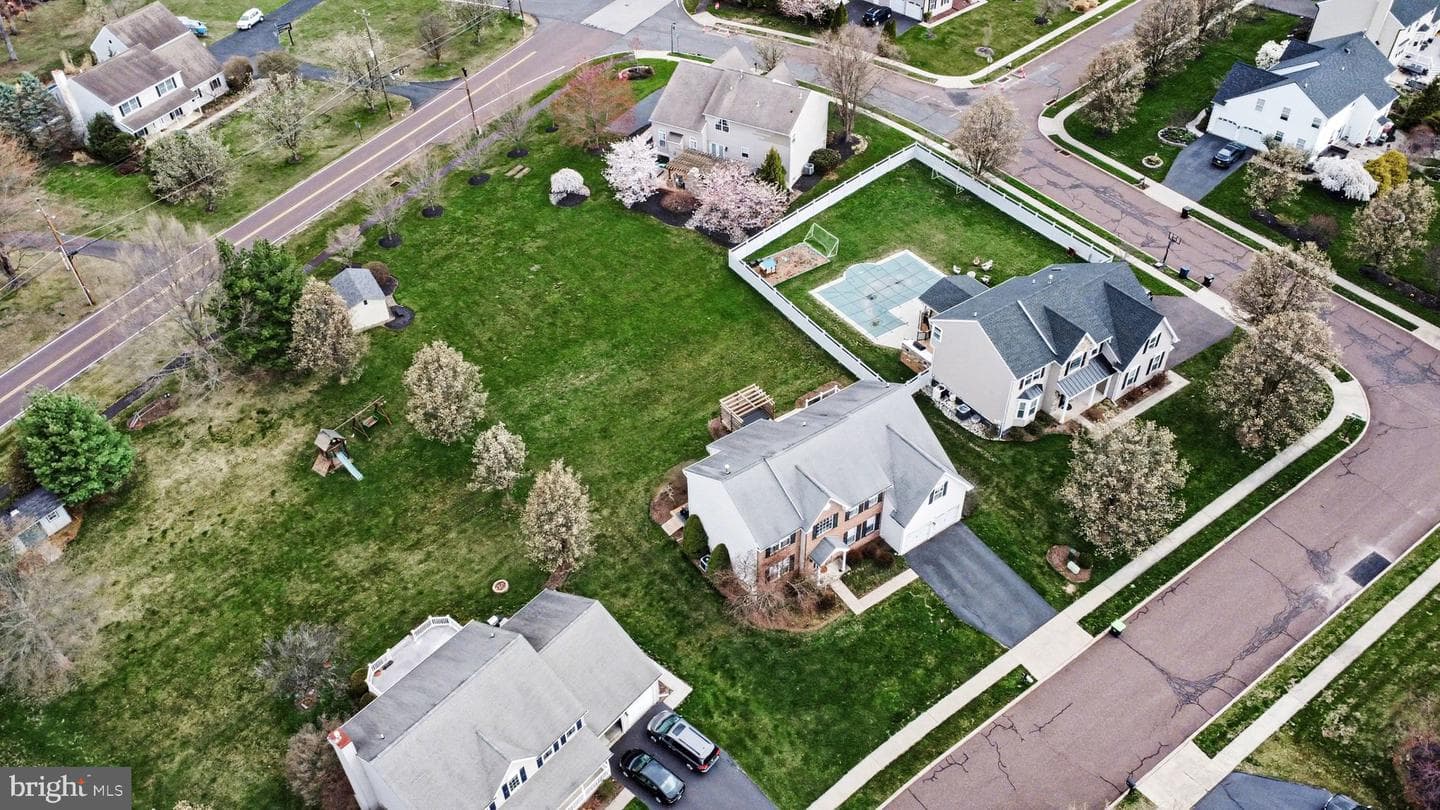 42 Ashford Way photo 44