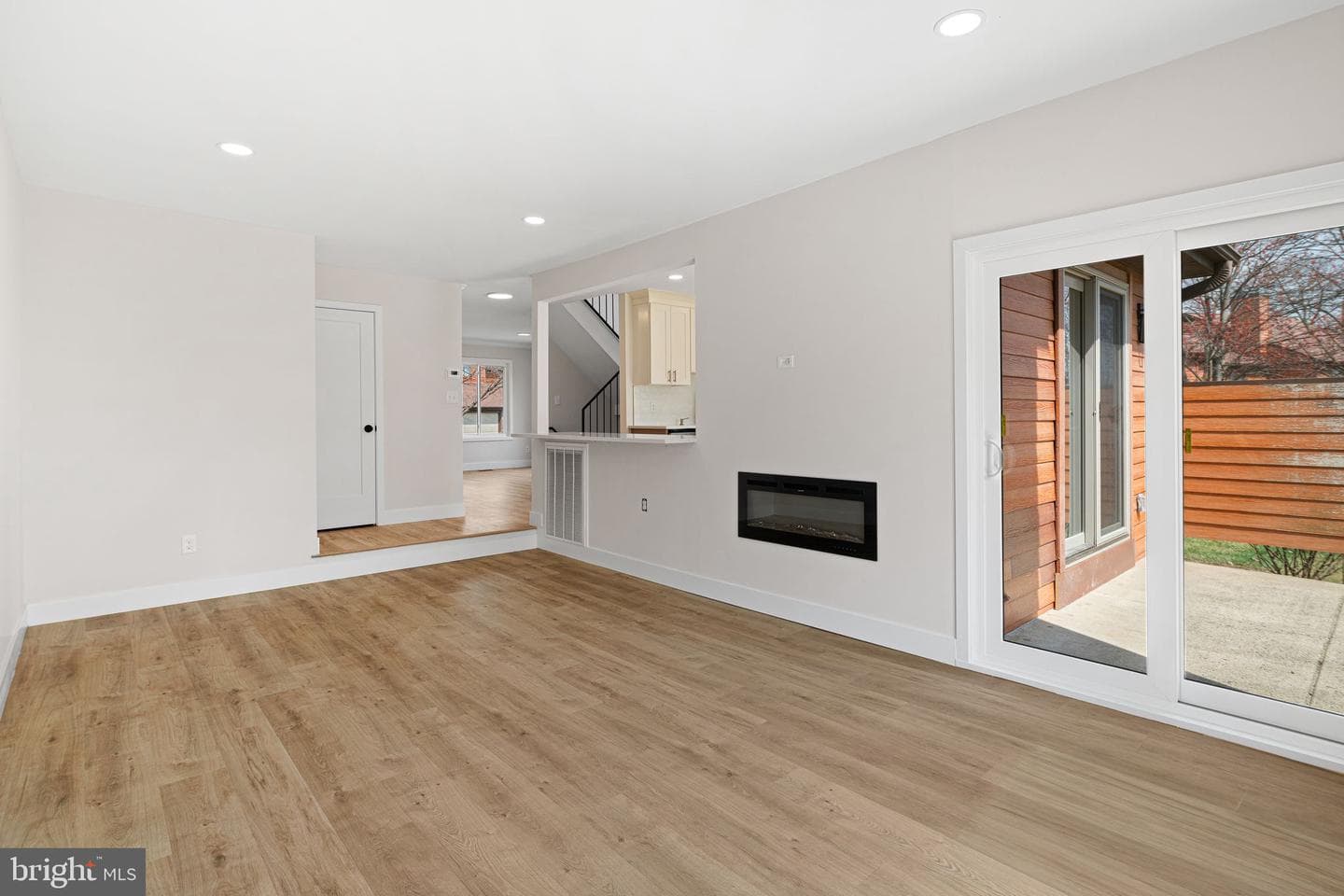 323 Winding Way photo 13