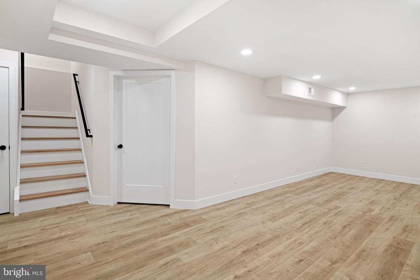 323 Winding Way photo 27
