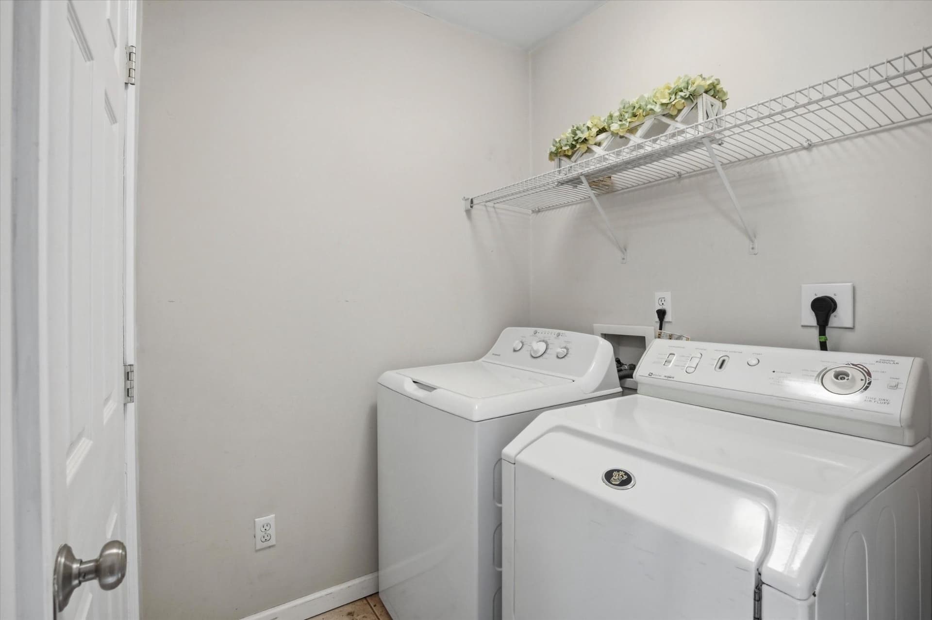 54 Franklin Avenue photo 13