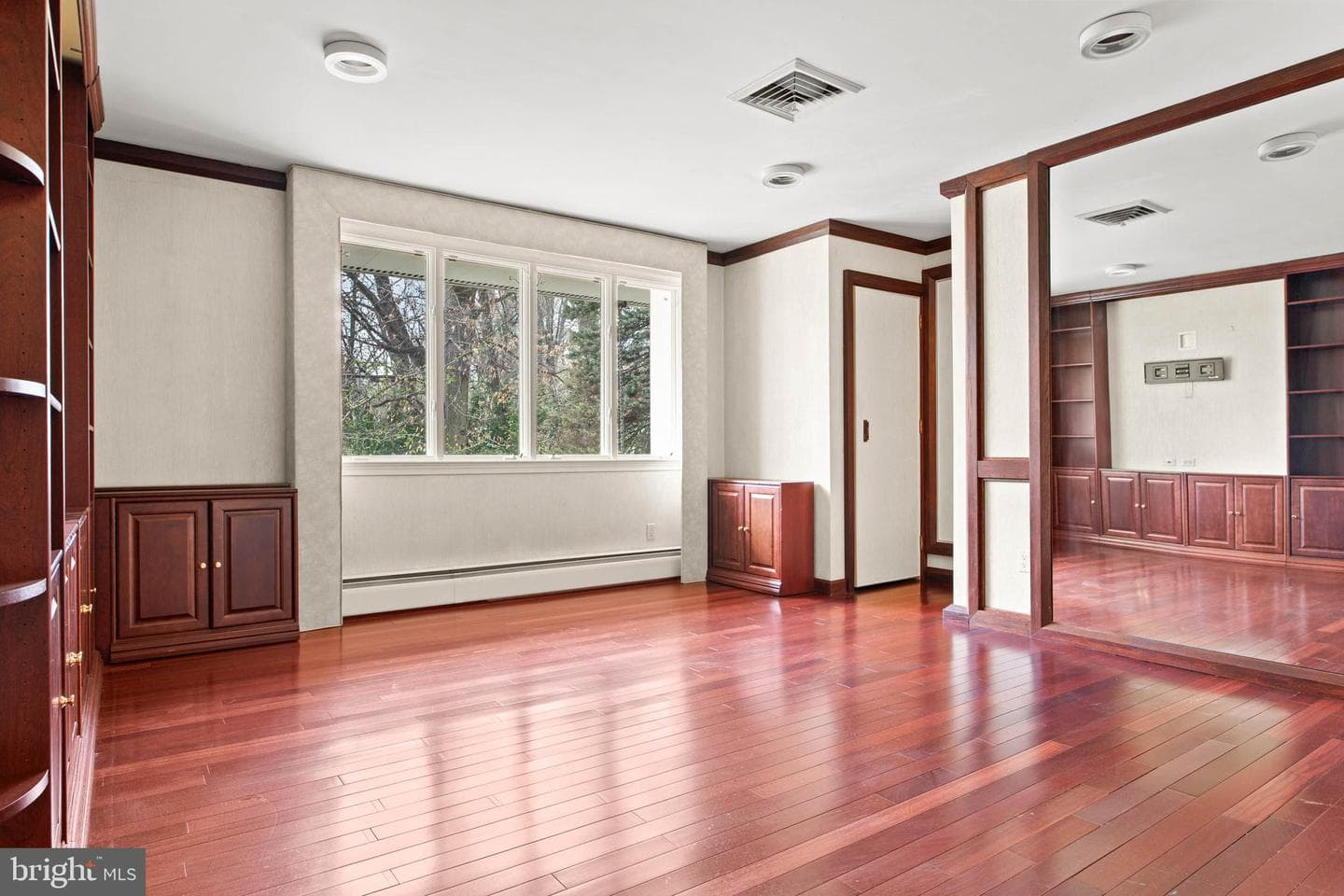 844 Bryn Mawr Avenue photo 32