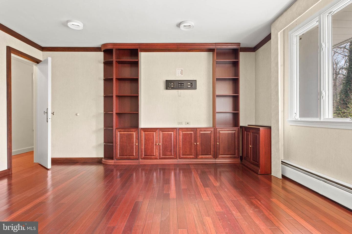 844 Bryn Mawr Avenue photo 34