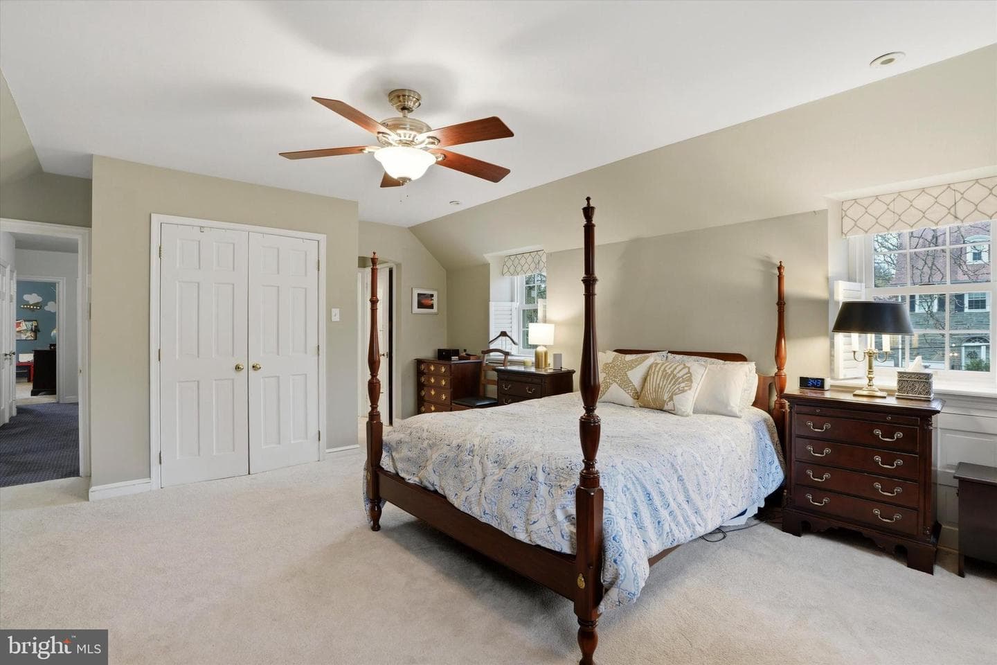401 Sabine Ave photo 30