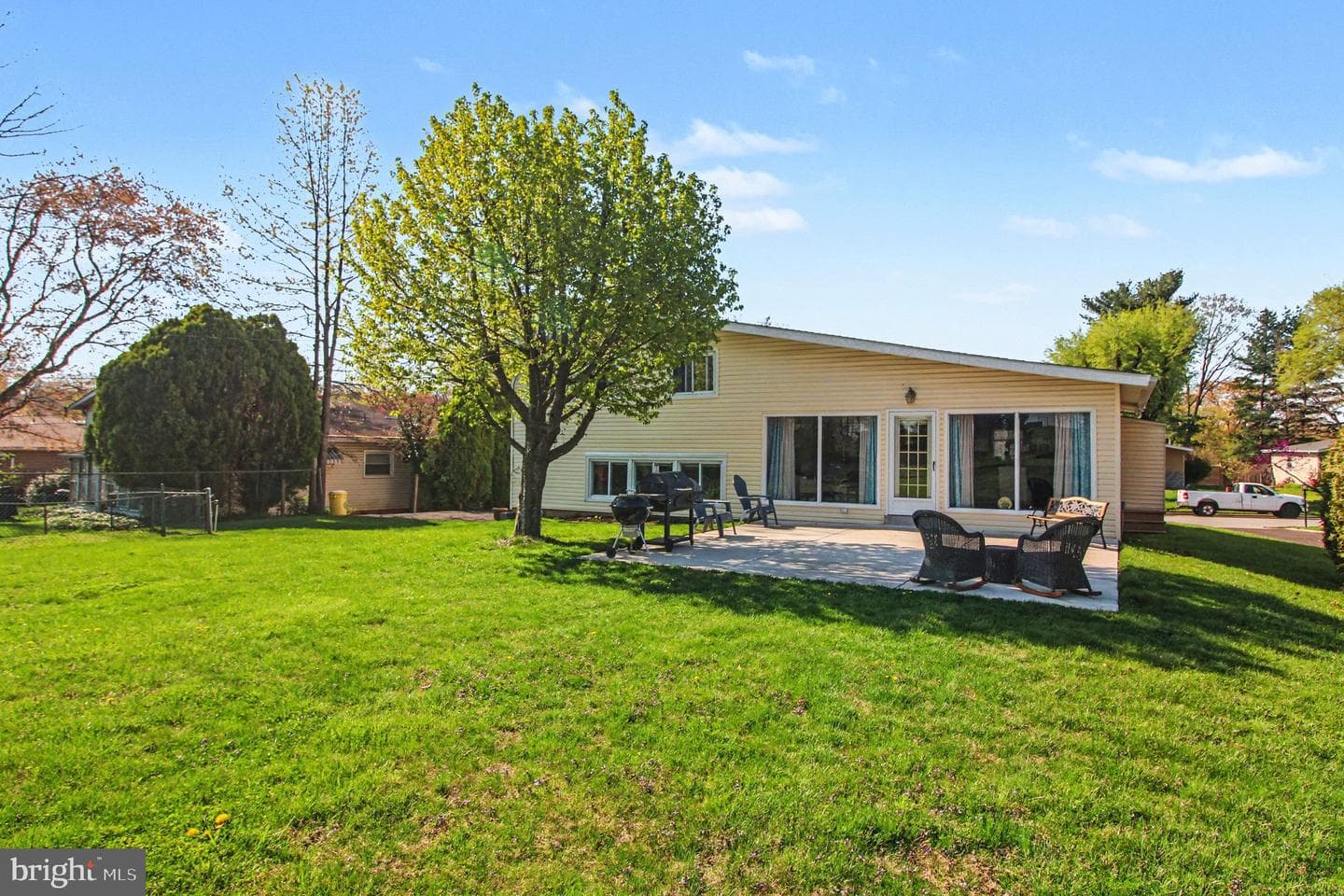 908 Fraser Road photo 30