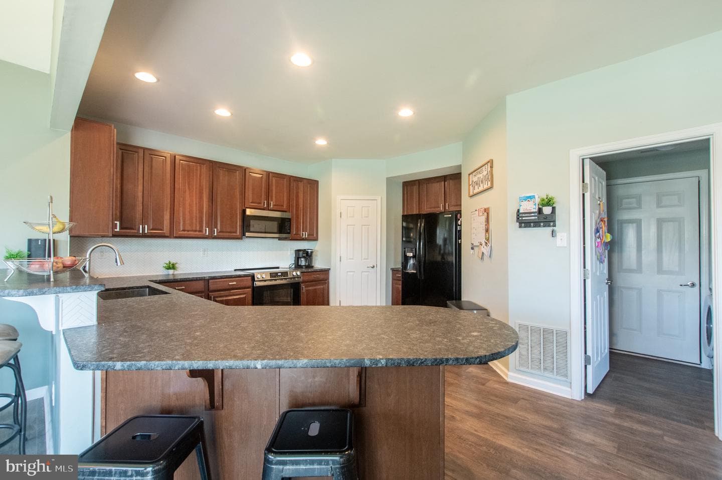 115 Garnet Drive photo 2