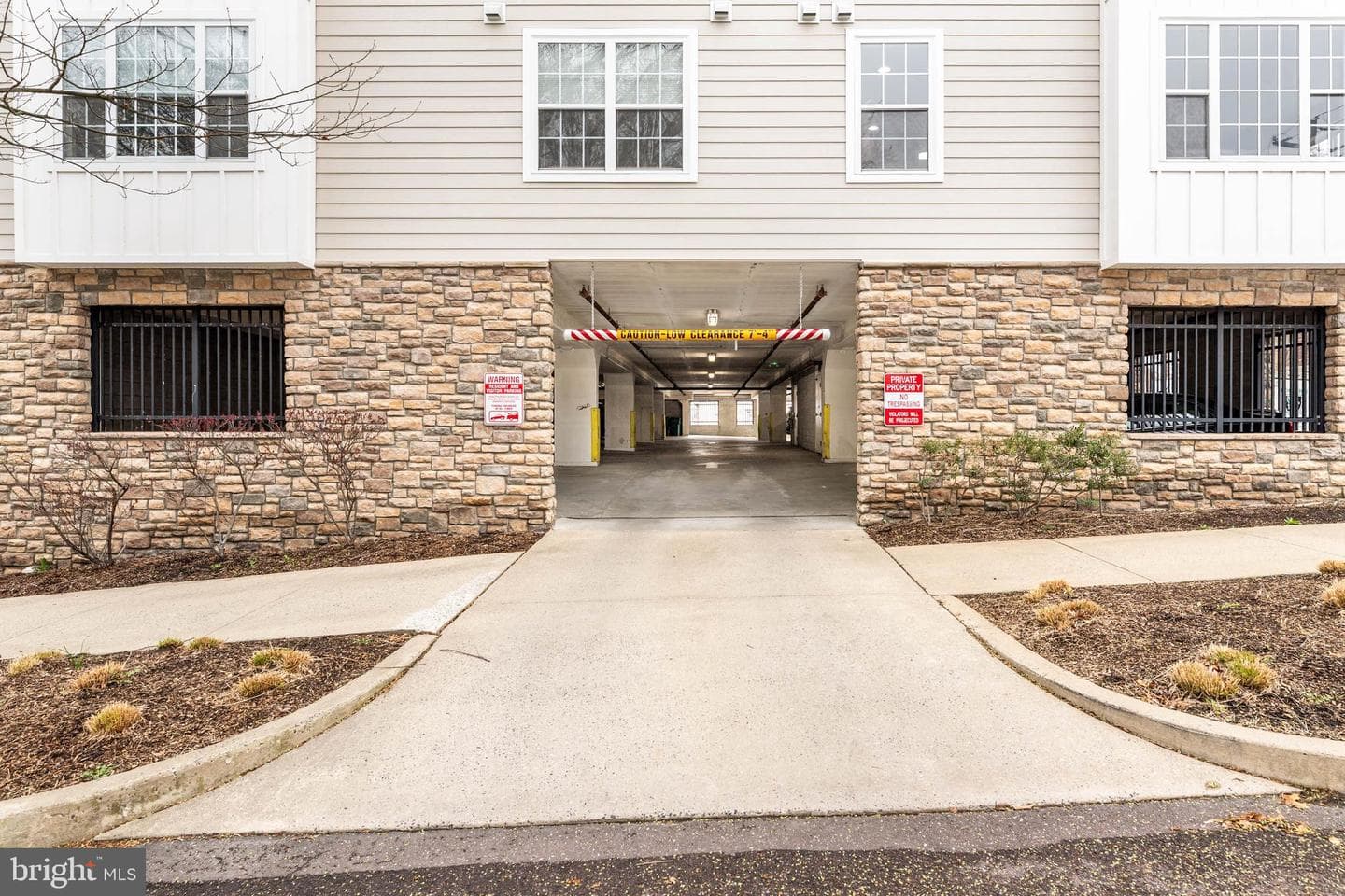 821 Harry Street #105 photo 22