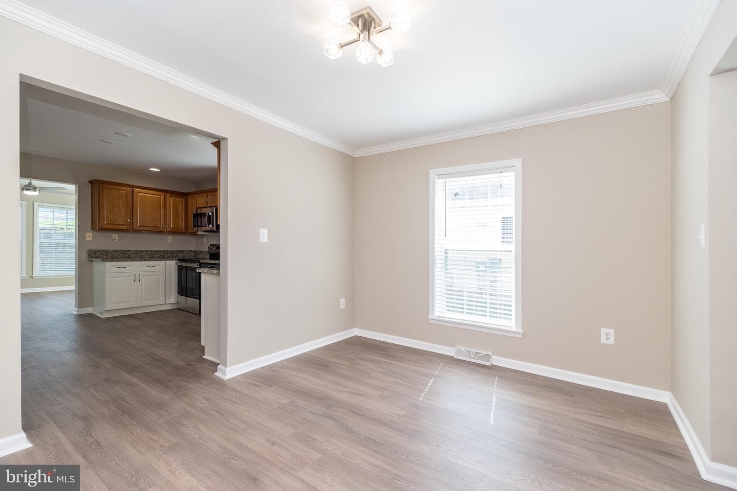 2038 Highland Court #2038 photo 14