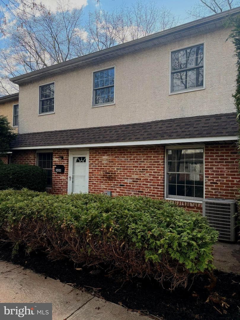 2404 Whitpain Hls