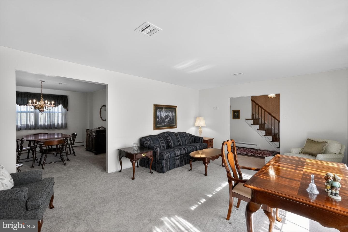 315 Thomas Drive photo 6