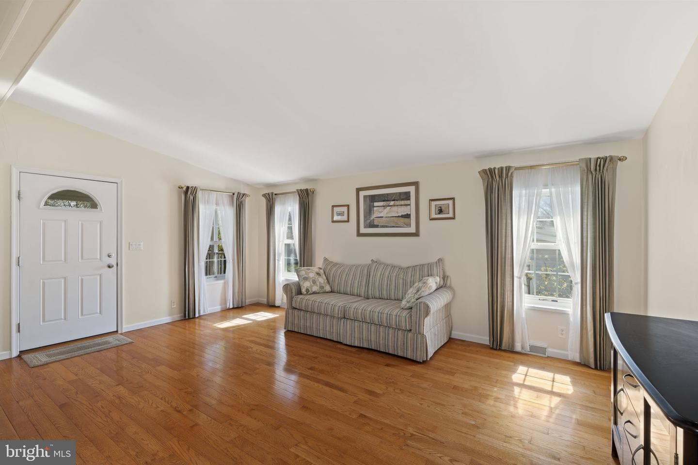 442 Manor House Lane photo 10