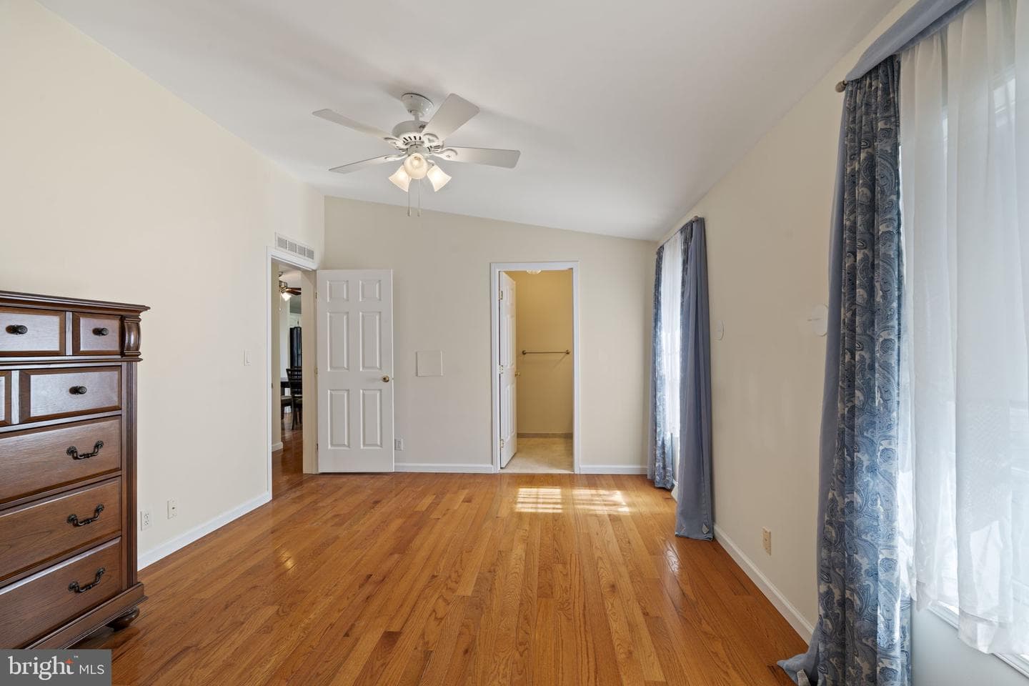 442 Manor House Lane photo 19