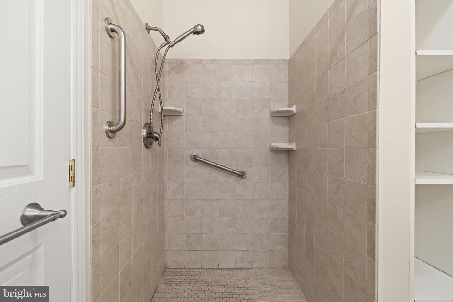 442 Manor House Lane photo 24