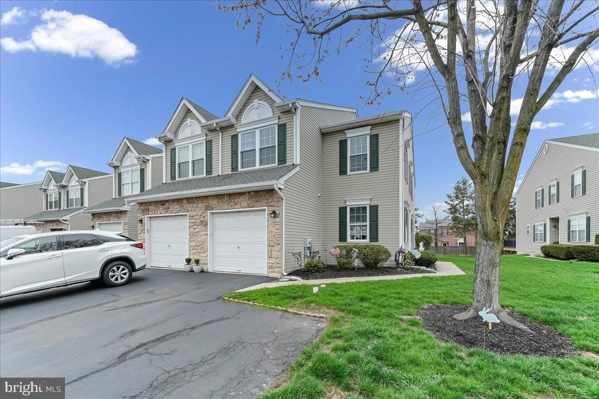 433 Green View Court