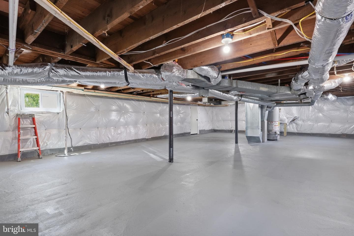 103 Center Avenue photo 32