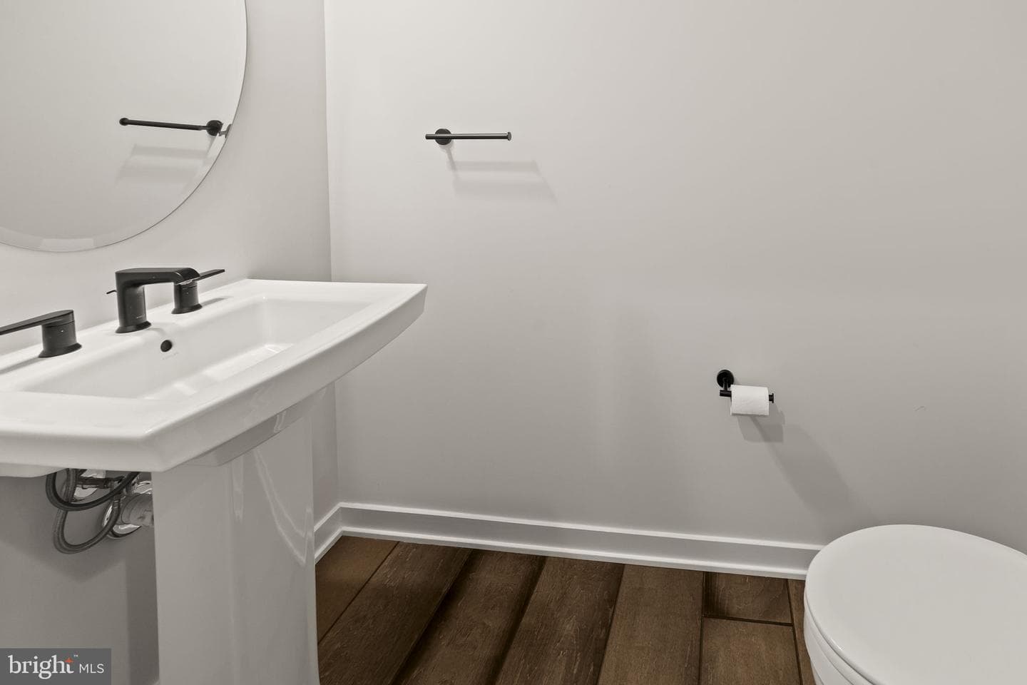 33 Tamarack Circle photo 5