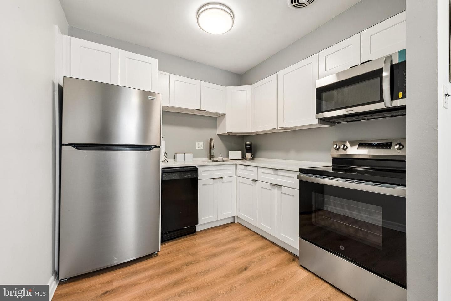 1334 Montgomery Avenue #d4 photo 11
