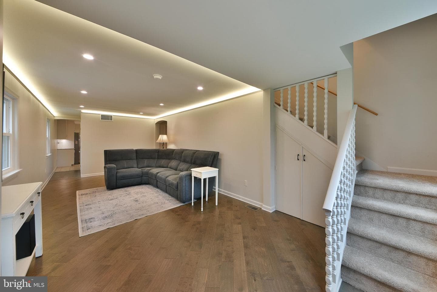 307 Edgely Avenue photo 12