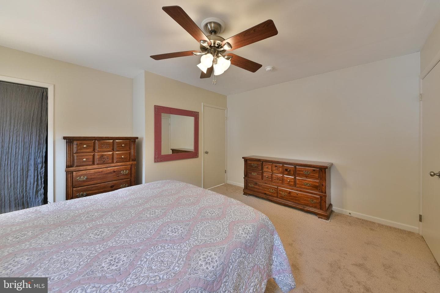 307 Edgely Avenue photo 22