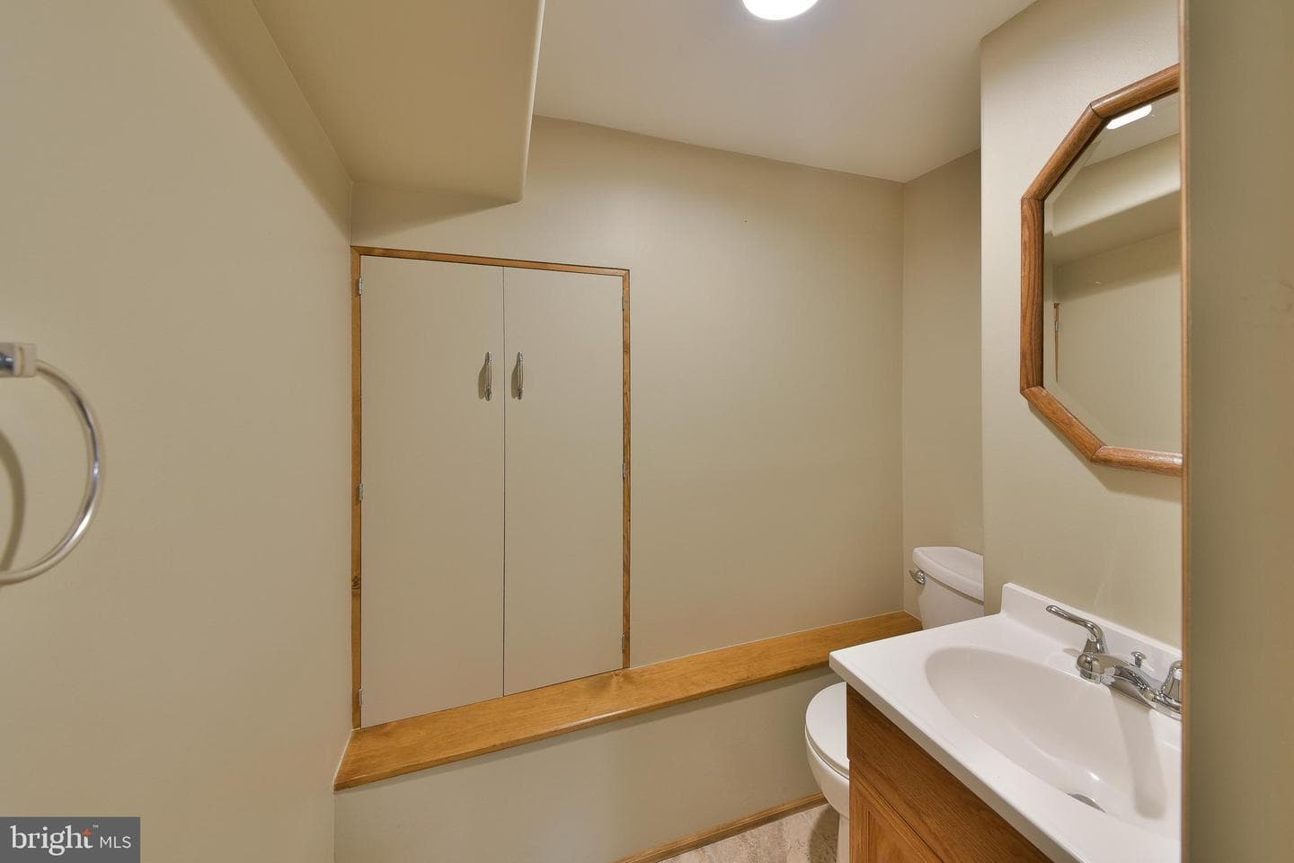 307 Edgely Avenue photo 31
