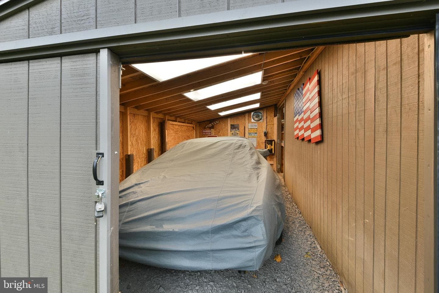 307 Edgely Avenue photo 9
