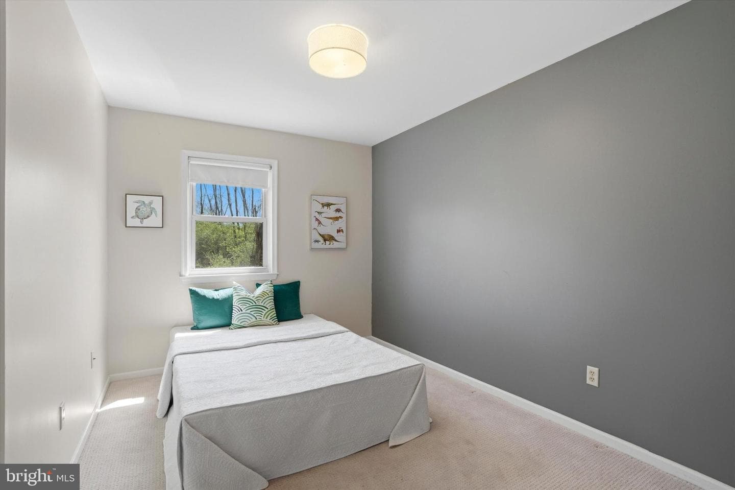 537 Susan Drive photo 17