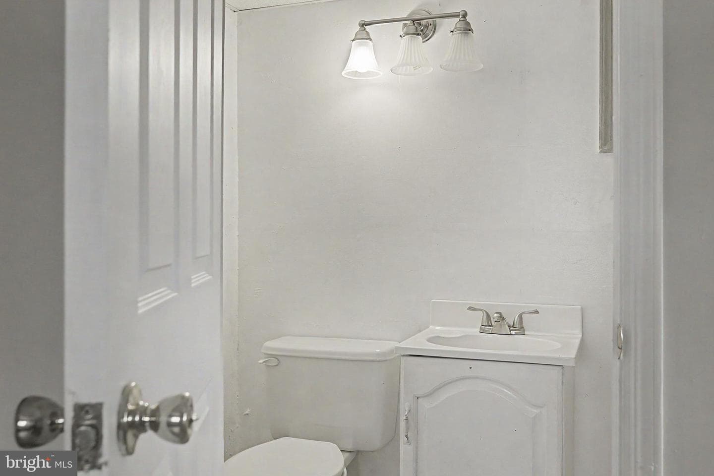 2832 Jefferson Avenue photo 28