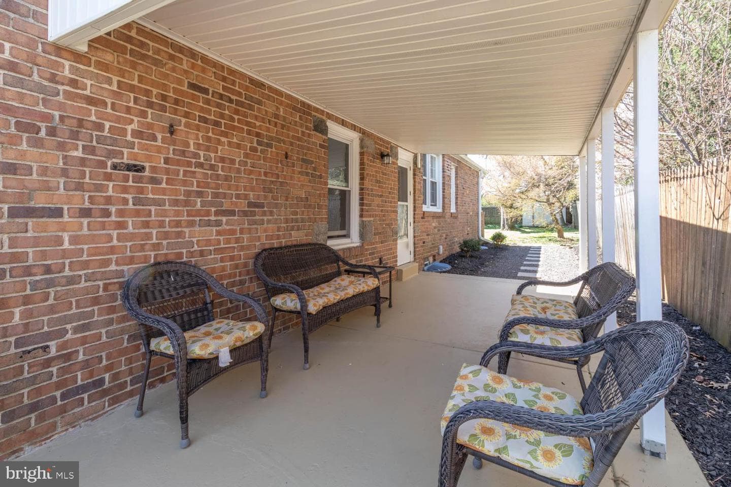 318 Shelmire Street photo 5
