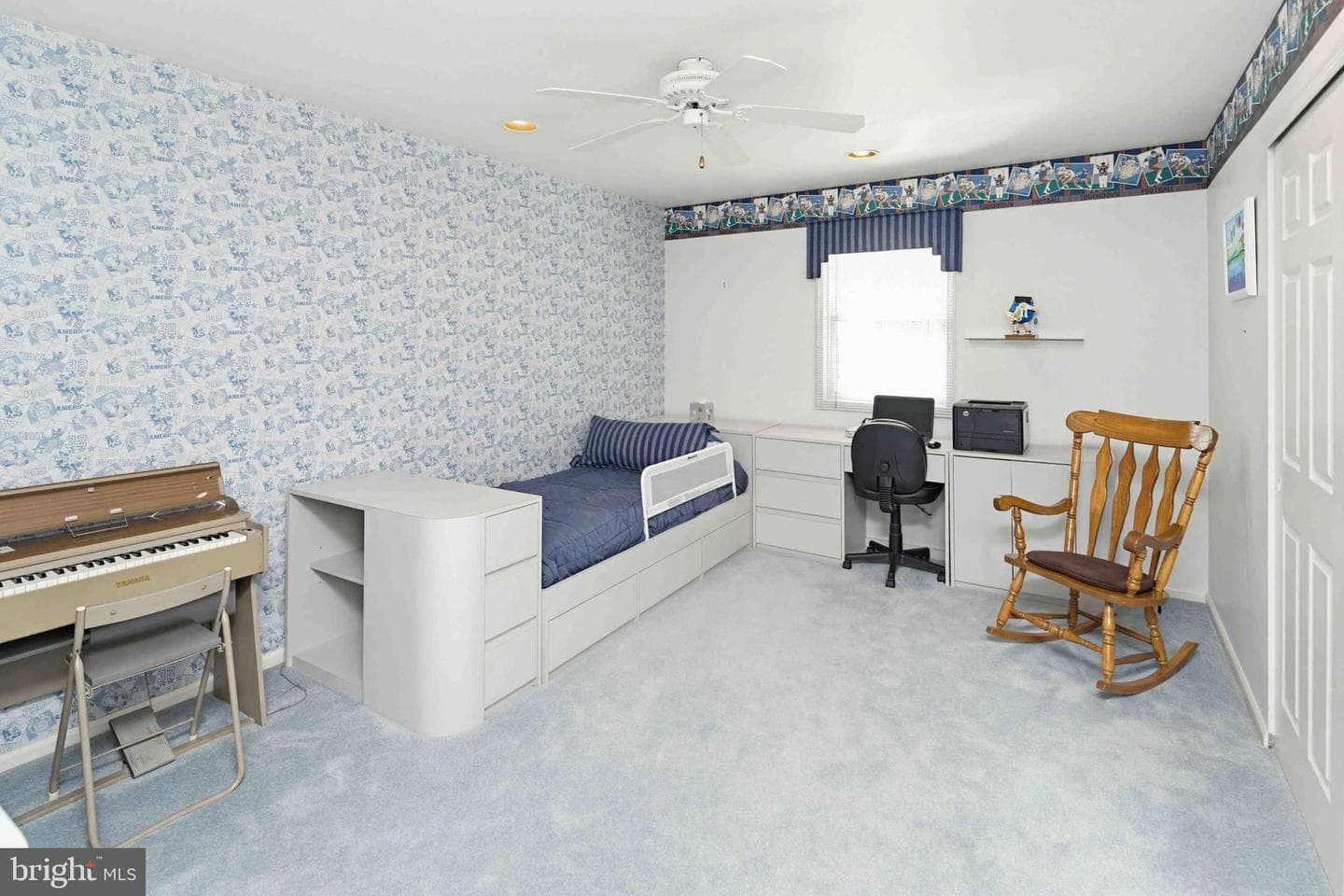 54 Roy Lane photo 17