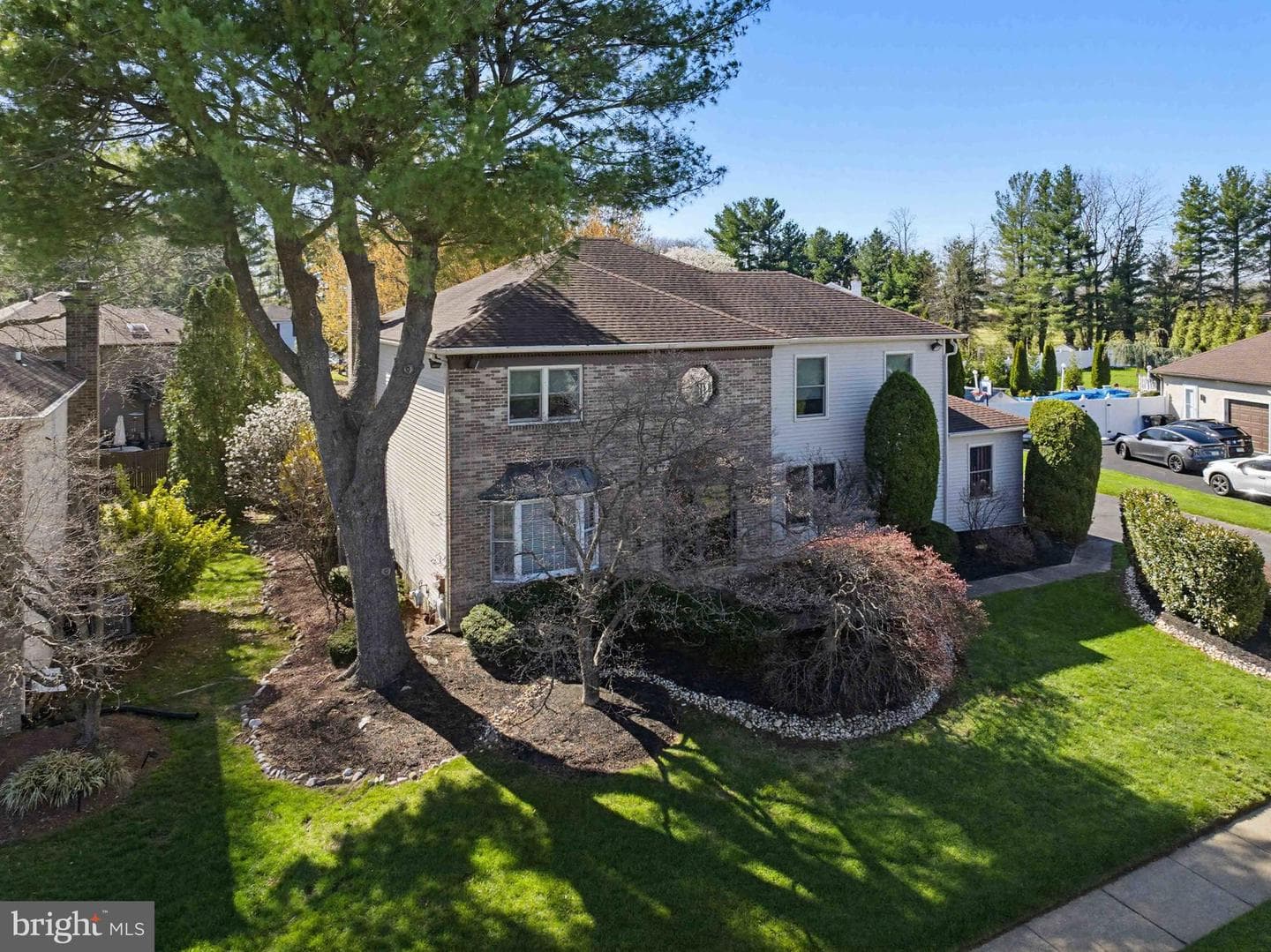 54 Roy Lane photo 2