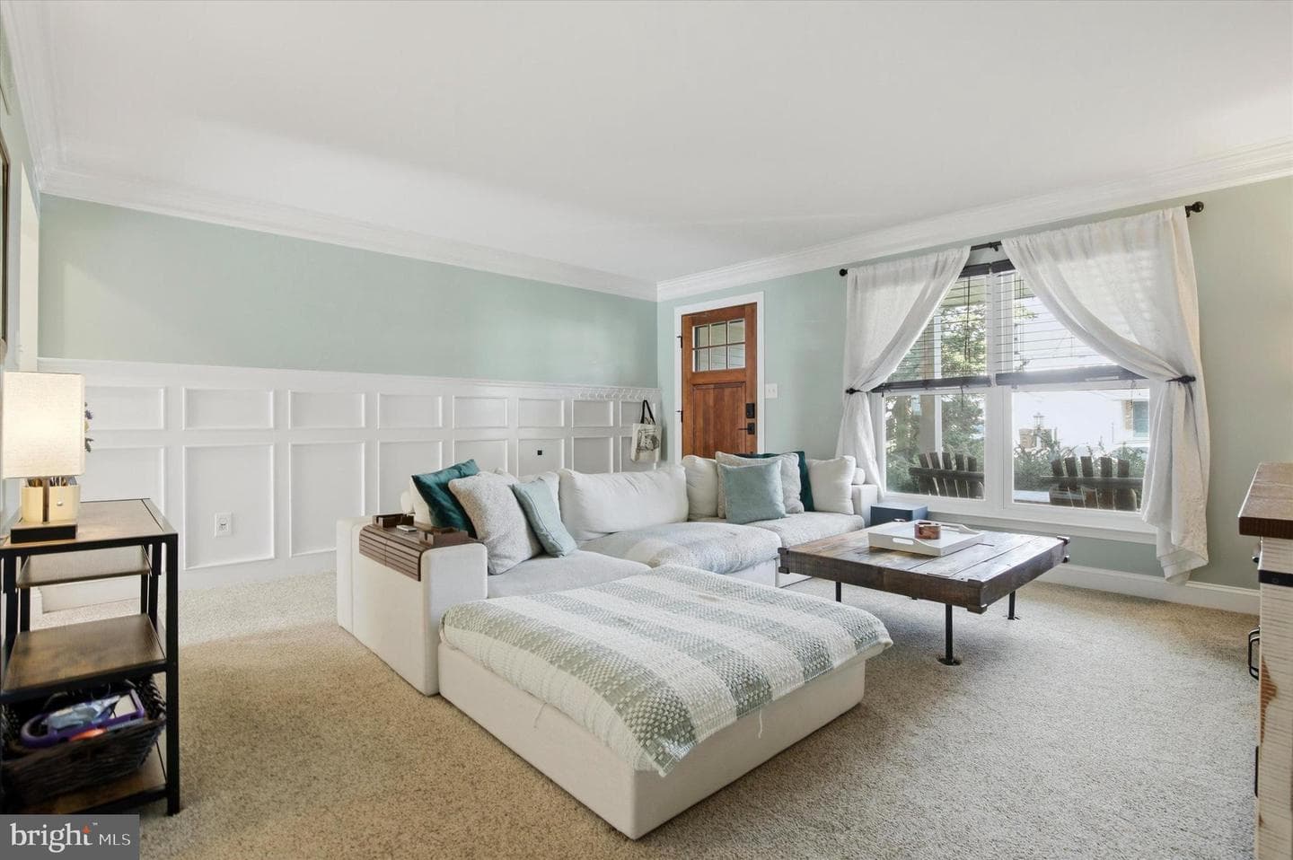 103 Abbey Lane photo 4