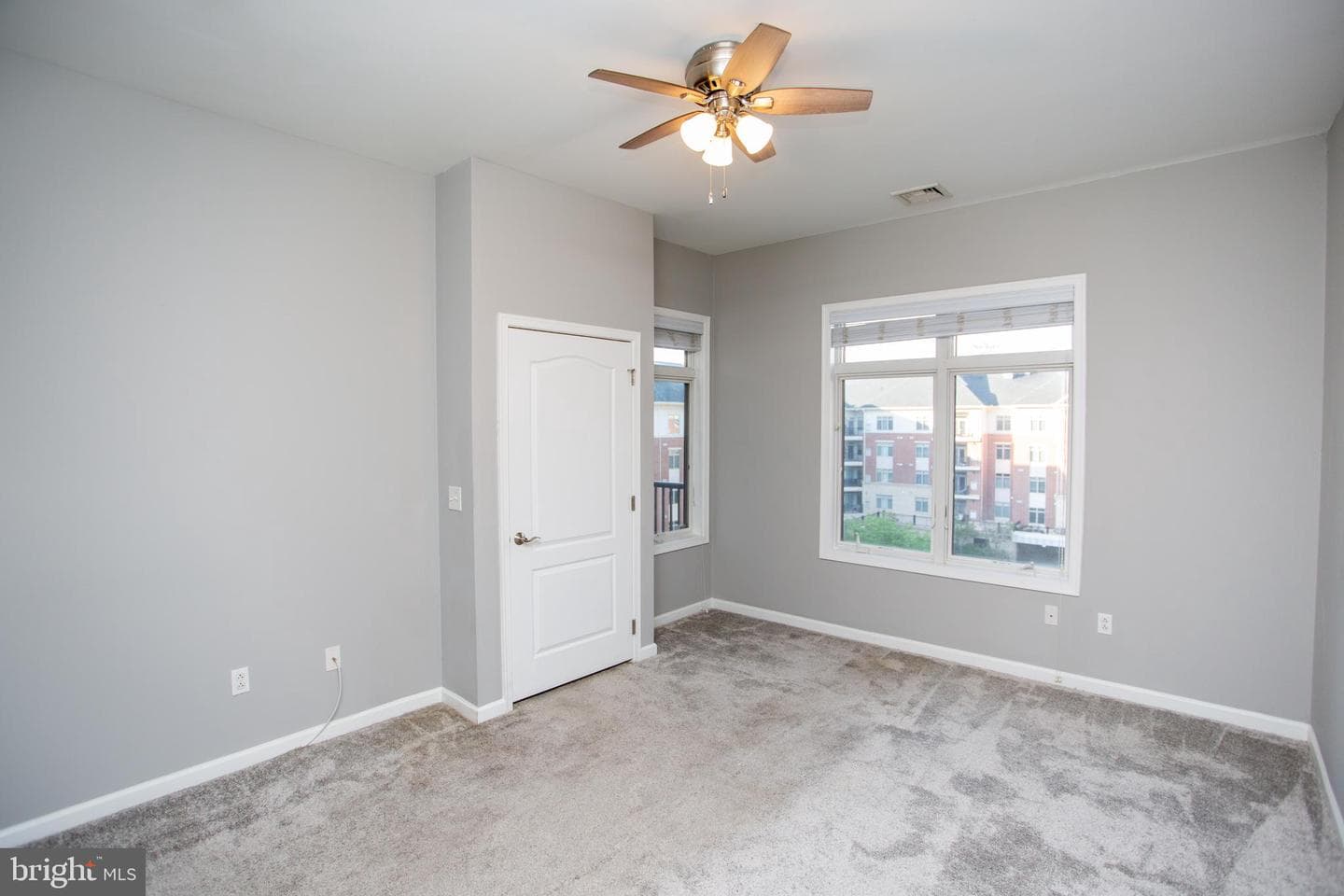 525 Carson Terrace photo 23