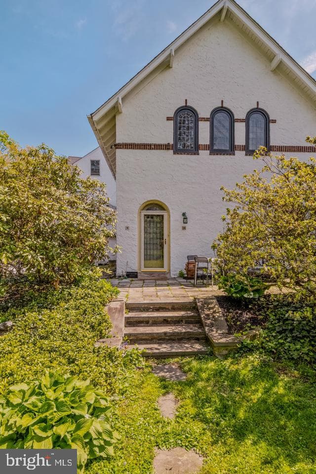 114 Llanfair Road photo 7